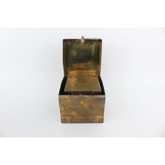 Vintage Enesco Solid Brass Nesting Boxes • Set of 3 Lidded Chests • 1970s Decor - Picture 7 of 10